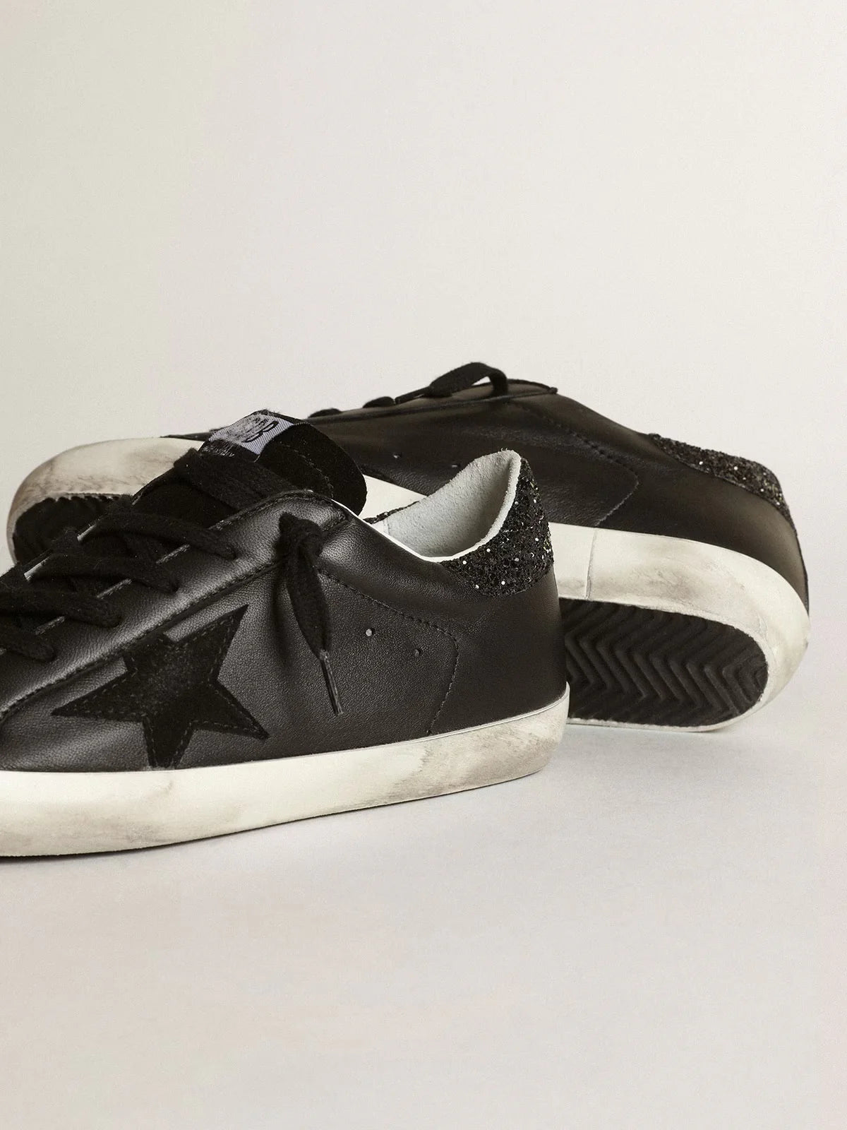 SUPERSTAR NOIR